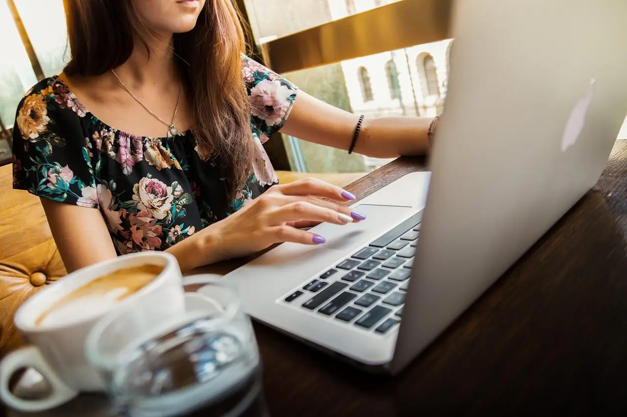 Illustration Young lady working with laptop